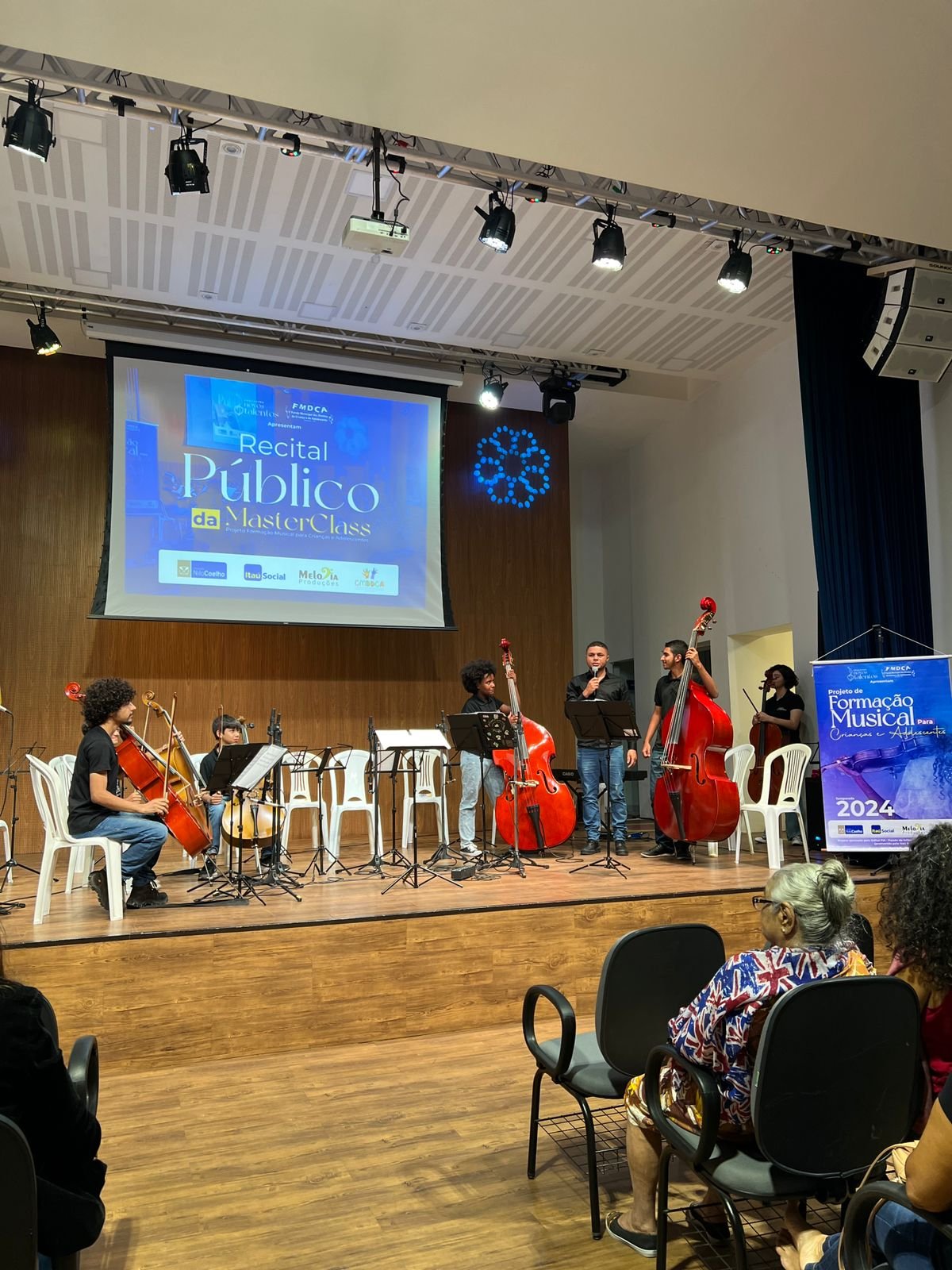 Leia mais sobre o artigo Encerramento da MasterClass do Projeto de Formação Musical para Crianças e Adolescentes