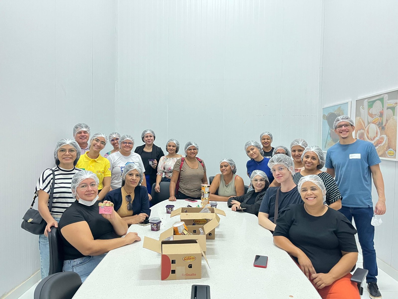 Leia mais sobre o artigo Estudantes da Fundação Nilo Coelho participam de visita técnica a duas empresas de Petrolina